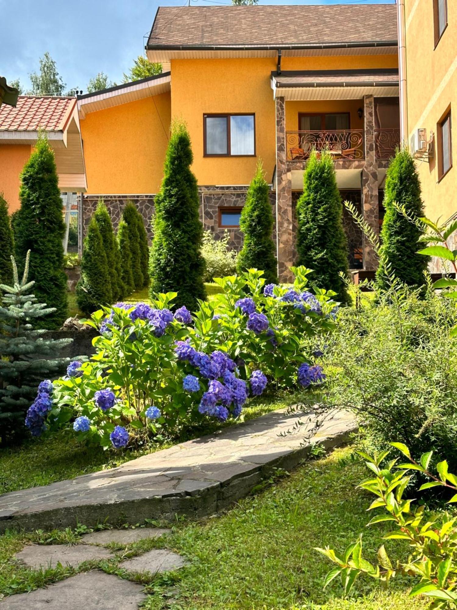 Vovk Gasthaus Sinyak  Exterior photo